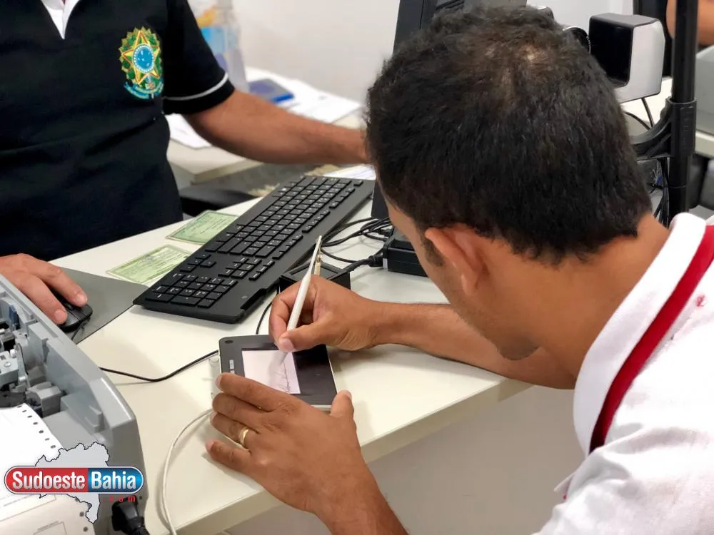 Prazo para tirar ou regularizar título de eleitor termina em 6 de maio