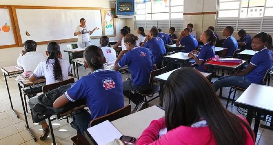 Bahia eleva alfabetização na idade certa e corta municípios em situação crítica
