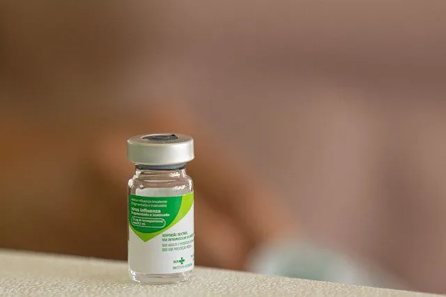 Anvisa desmente boatos e reforça segurança da vacina da gripe